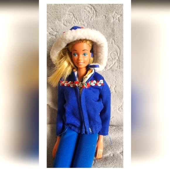 Vintage  sunkissed BARBIE Blond Ponytail comes with Barbie Ski Jacket - Picture 1 of 5